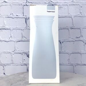 Tupperware Cold Brew Coffee Or Tea Carafe Tall Beverage Container Dining Item